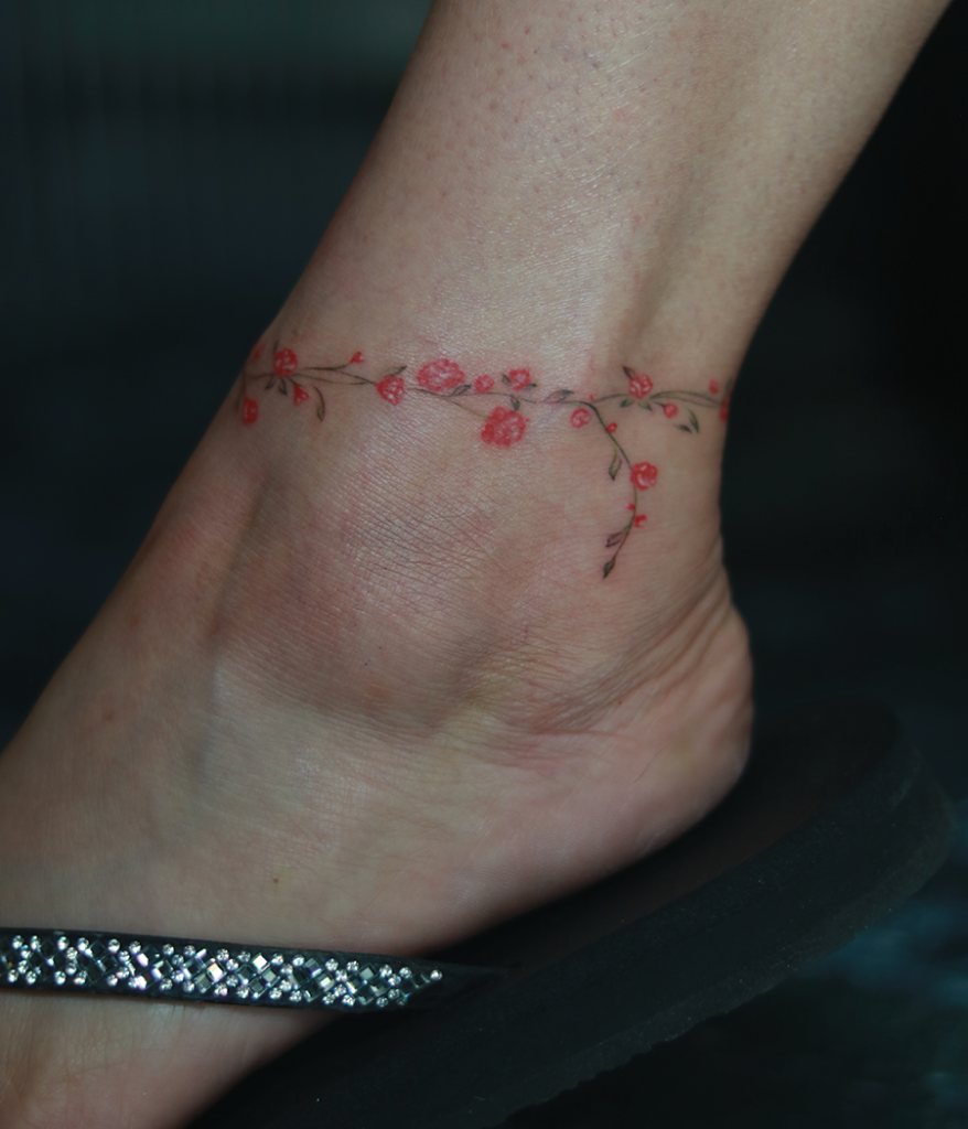 flower ankle bracelet tattoo